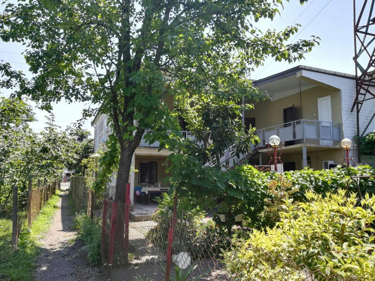Guest House Of Givi Kobuleti Kültér fotó
