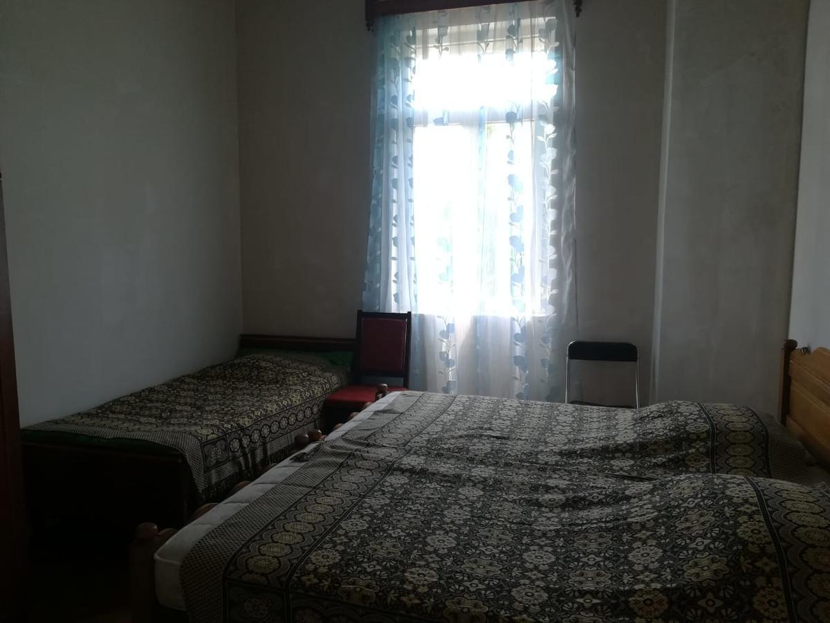 Guest House Of Givi Kobuleti Kültér fotó