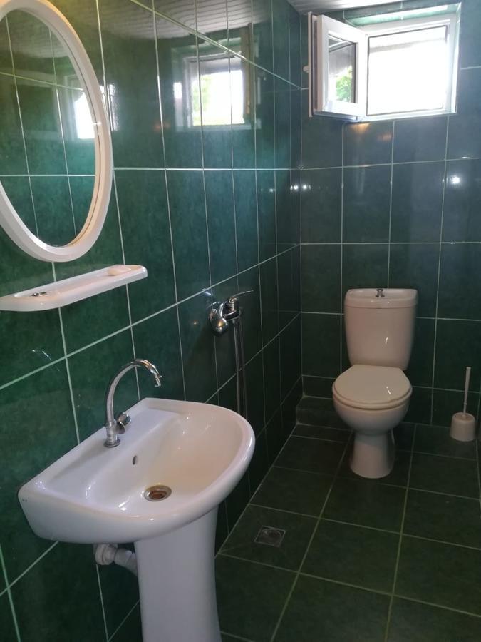 Guest House Of Givi Kobuleti Kültér fotó