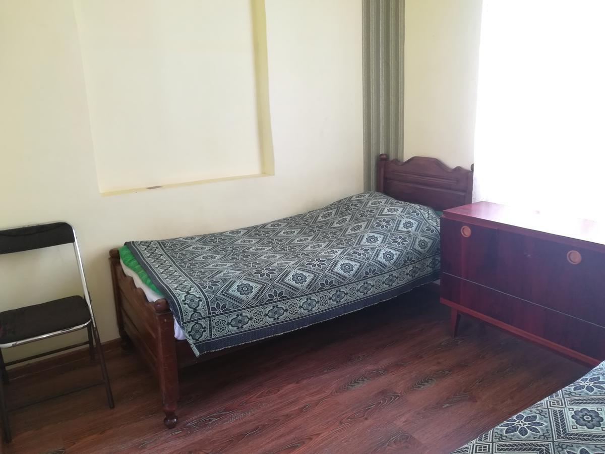 Guest House Of Givi Kobuleti Kültér fotó